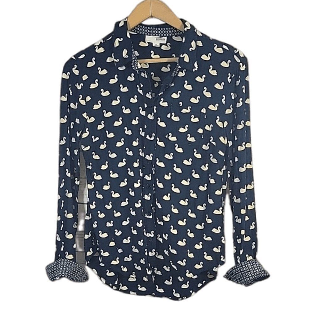 Brooklyn Industries, Navy Blue Button Down Top w/ White Swans- Size Medium